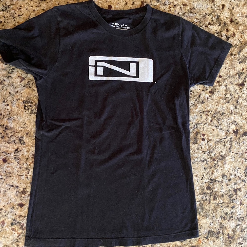 Jet Black Ninja Please Graphic Tee Size M